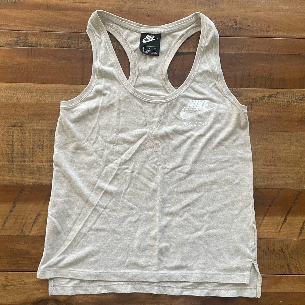Free with purchase - Nike Tank
